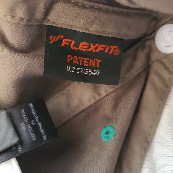 MEXX army green flexfit cap - Picture 3 of 3